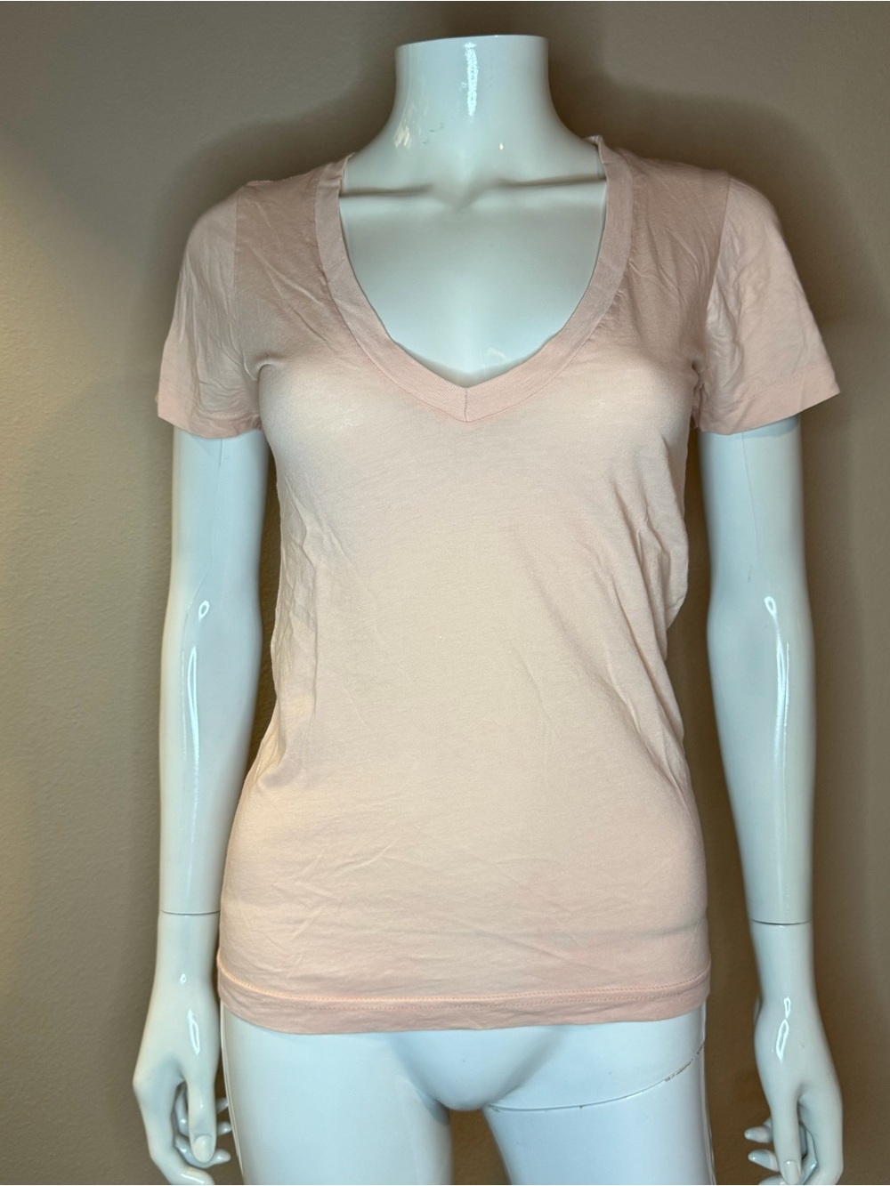 Women’s V-Neck Tee in Light Pink
